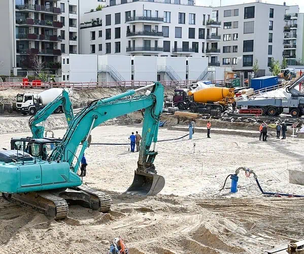 Wynajem sprzętu budowlanego Śląsk: jak dobrać maszyny i obniżyć koszty realizacji